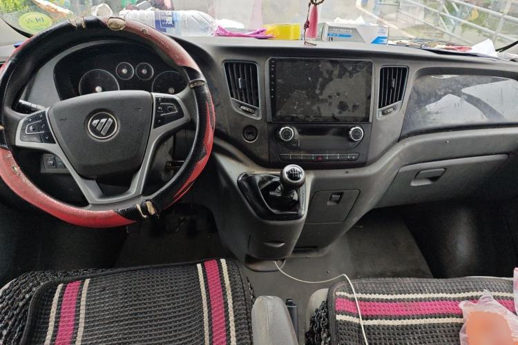 Used Foton Toano 2023 2.0T Manual Jixiang Long-Wheelbase Mid-Top Single Rear Tire 7/9-Seater Professional Edition Center Console