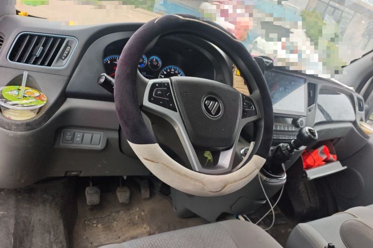 Used Foton Toano 2023 Joy Elephant Van 2.0T Manual Long Wheelbase Mid-Roof Design Rear Single Tire 3-Seater Center Console