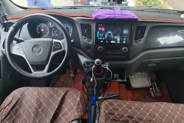Used Foton Toano 2023 Joy Elephant Multi-Function 2.0T Manual Long-Wheelbase Mid-Roof Model with Single Rear Tire Available in 5/6/7/9-Seater Configurations Center Console