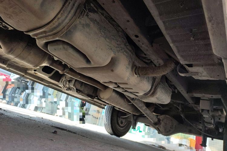 Used Foton Toano 2023 2.0T Manual Urban Version Short Wheelbase Mid-Height Design with Single Rear Tire—5/6/9 Seater Chassis Front Left