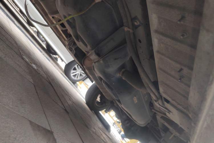 Used Foton Toano 2023 2.0T Automatic Urban Edition Short Wheelbase Mid-Height Design with Single Rear Tire—Available in 5/6/9-Seater Configurations Chassis Front Left