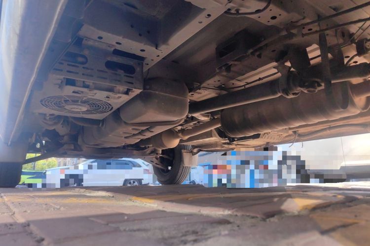 Used Foton Toano 2023 2.0T Manual Jixiang Van Long Wheelbase Mid-Height Rear Single Tire 3-Seater Chassis Rear Left