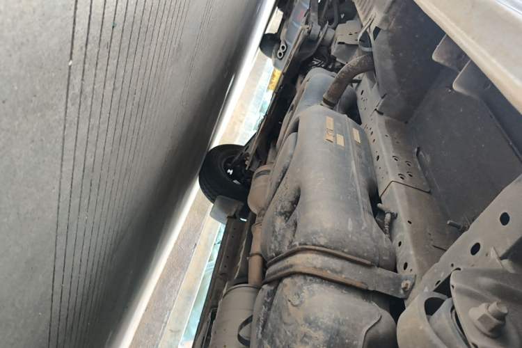 Used Foton Toano 2023 2.0T Automatic Urban Edition Short Wheelbase Mid-Height Design with Single Rear Tire—Available in 5/6/9-Seater Configurations Chassis Rear Left