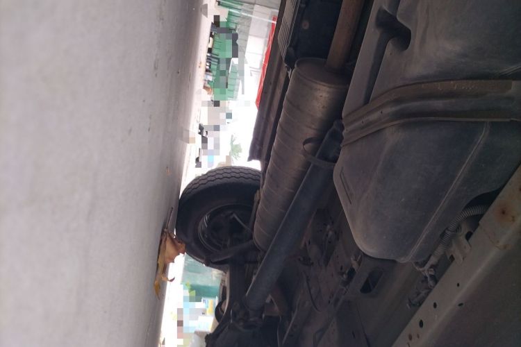 Used Foton Toano 2023 2.0T Manual Urban Version Short Wheelbase Low Roof with Single Rear Tire Available in 5/6/9-Seater Configurations Chassis Rear Left