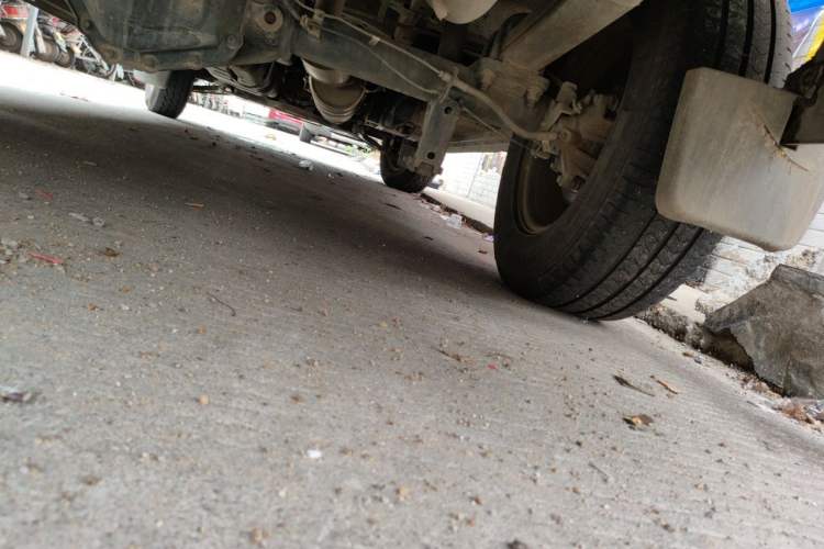 Used Foton Toano 2023 2.8T Manual Jixiang Long Wheelbase Mid-Top Rear Single Tire 7/9-Seater Chassis Rear Right