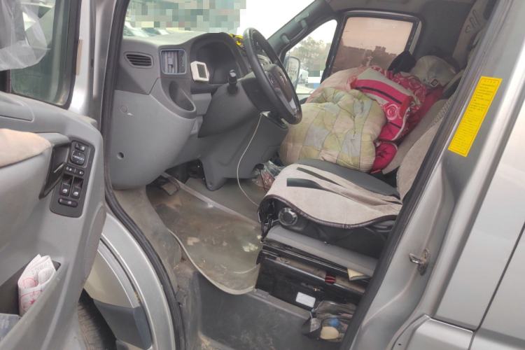 Used Foton Toano 2023 2.0T Automatic Urban Edition Short Wheelbase Mid-Height Design with Single Rear Tire—Available in 5/6/9-Seater Configurations Driver Seat