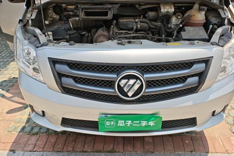 Used Foton Toano 2023 Joy Elephant Multi-Function 2.0T Manual Long-Wheelbase Mid-Roof Model with Single Rear Tire Available in 5/6/7/9-Seater Configurations Engine Bay