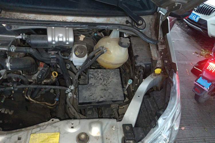 Used Foton Toano  Engine Bay Left