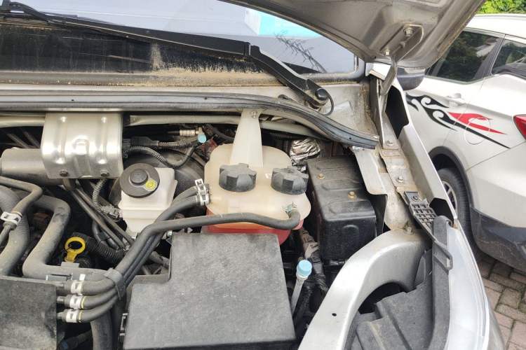 Used Foton Toano  Engine Bay Left