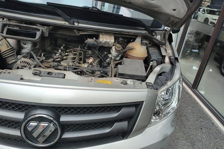 Used Foton Toano 2023 2.8T Manual Jixiang Long Wheelbase Mid-Top with Rear Dual Tires 7/9 Seats Engine Bay Left