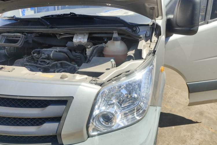 Used Foton Toano  Engine Bay Left