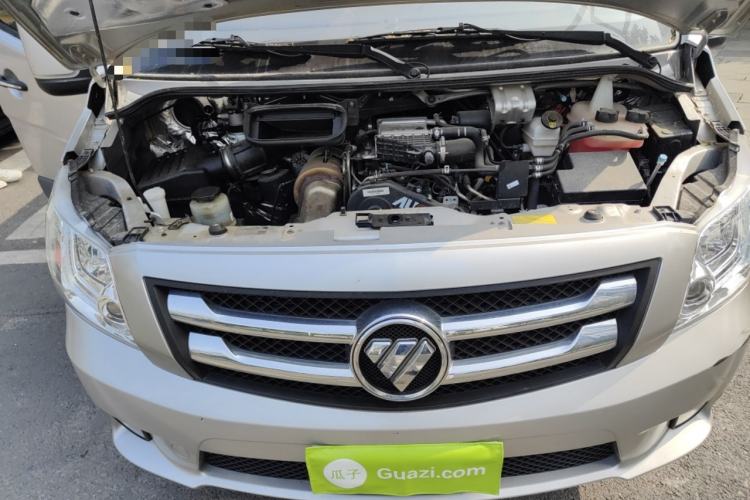 Used Foton Toano 2023 2.0T Automatic Jixiang Multi-Function Long-Wheelbase Mid-Height Rear Single Tire – Available in 6/7/9-Seater Configurations Engine Bay