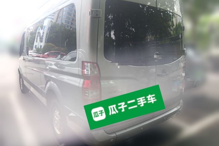 Used Foton Toano 2023 Joy Elephant Multi-Function 2.0T Manual Long-Wheelbase Mid-Roof Model with Single Rear Tire Available in 5/6/7/9-Seater Configurations Exterior 3