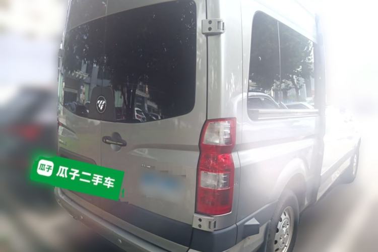 Used Foton Toano 2023 Joy Elephant Multi-Function 2.0T Manual Long-Wheelbase Mid-Roof Model with Single Rear Tire Available in 5/6/7/9-Seater Configurations Exterior 5