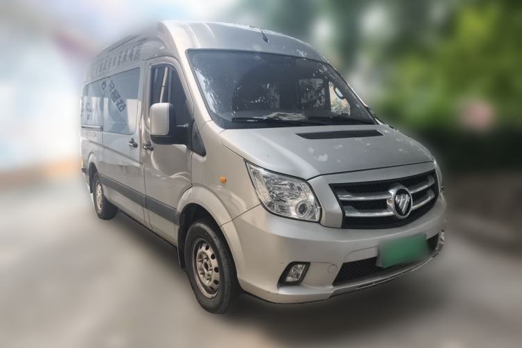 Used Foton Toano 2023 2.0T Automatic Jixiang Multi-Function Long-Wheelbase Mid-Height Rear Single Tire – Available in 6/7/9-Seater Configurations Front Right 45 Deg