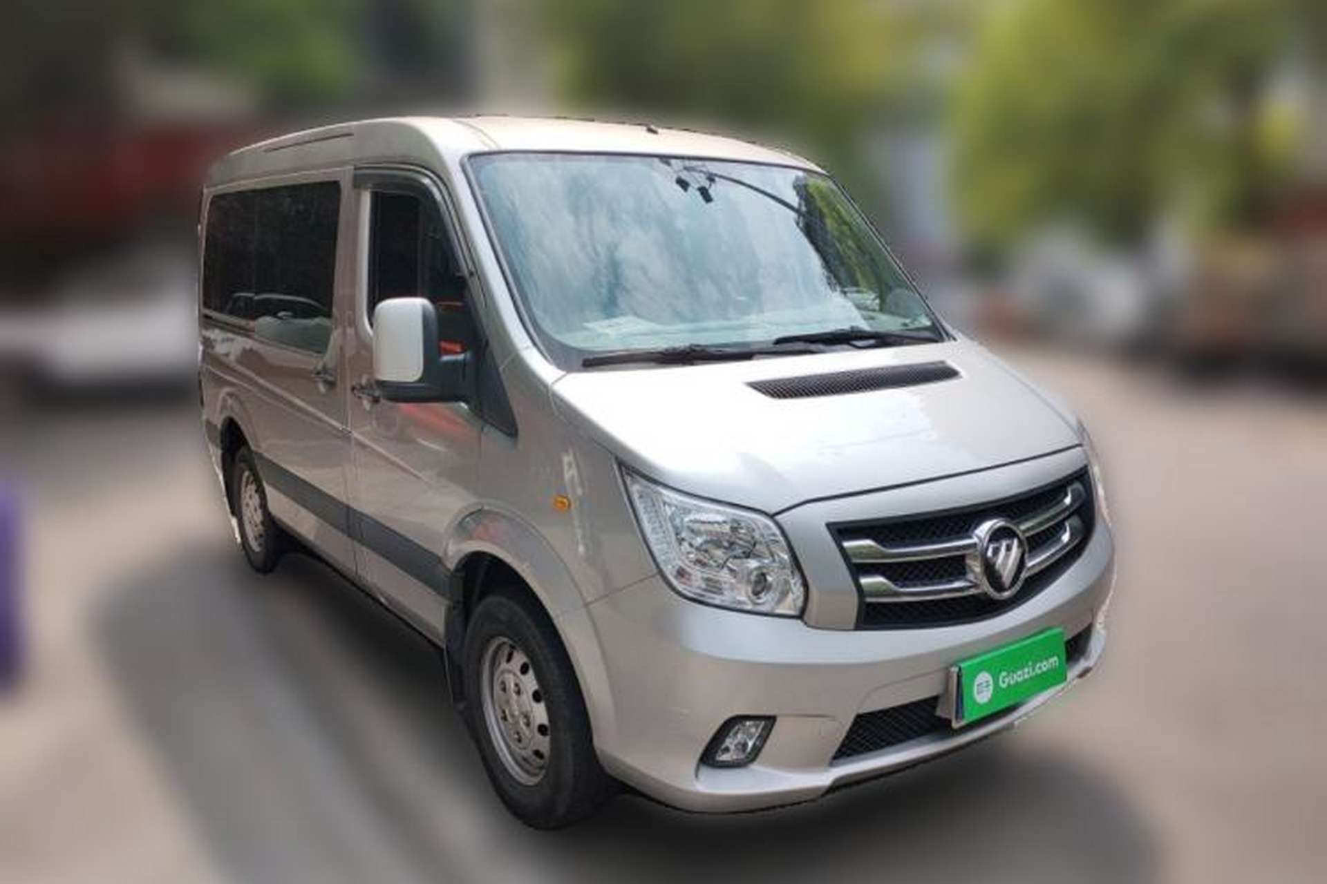Used Foton Toano 2023 2.0T Automatic Urban Edition Short Wheelbase Low Roof with Single Rear Tire—Available in 5/6/9-Seater Configurations Front Right 45 Deg