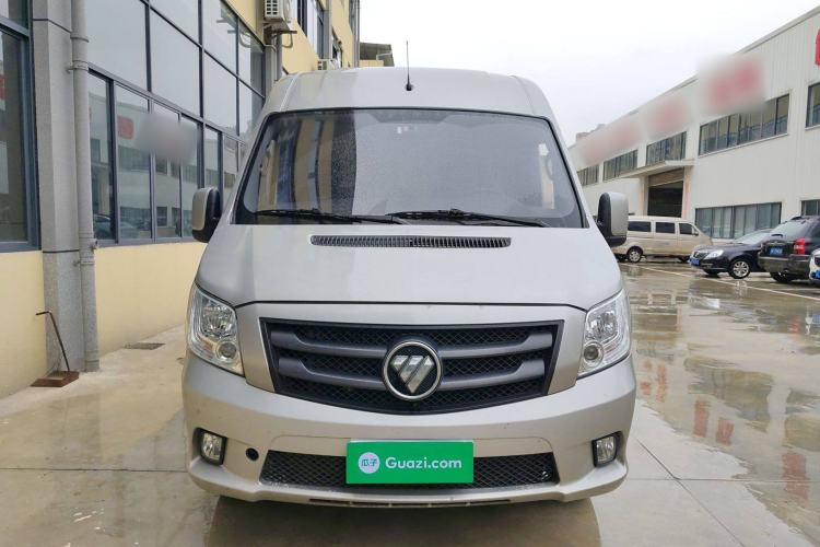 Used Foton Toano 2023 2.8T Manual Jixiang Van Long Wheelbase Mid-Roof Design with Rear Dual Tires 3-Seater Front