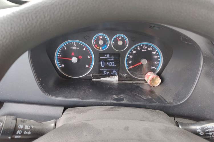 Used Foton Toano 2023 2.8T Manual Urban Version Short Wheelbase Low Roof with Single Rear Tire—5/6/9 Seater Instrument Cluster