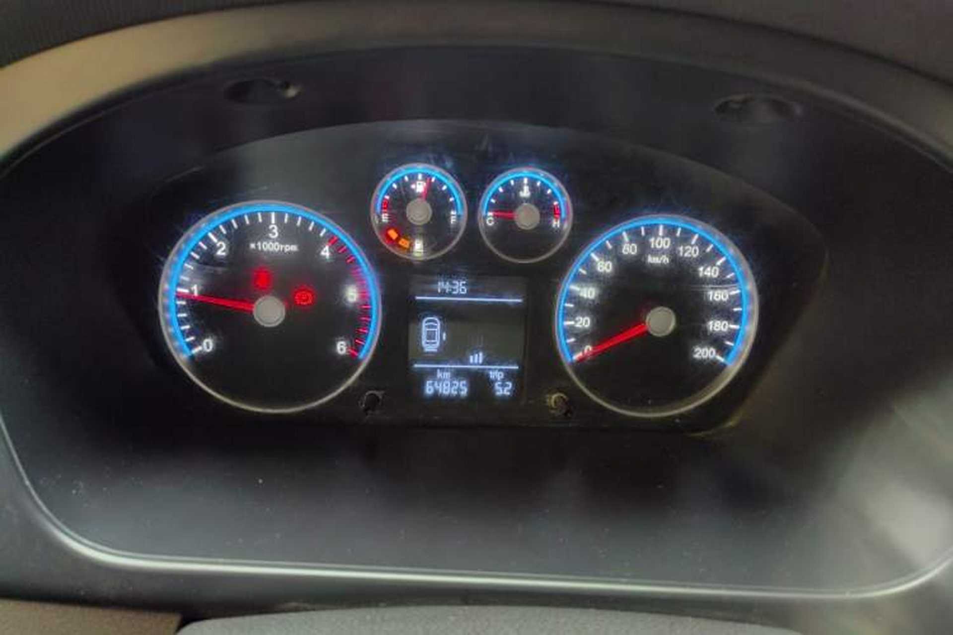 Used Foton Toano 2023 Joy Elephant Multi-Function Model Cummins 2.8T Manual Transmission Long Wheelbase Mid-Roof Design Rear Single Tire—Available in 5/6/7/9-Seater Configurations Instrument Cluster
