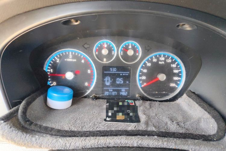 Used Foton Toano 2023 Joy Elephant Multi-Function 2.0T Manual Long-Wheelbase Mid-Roof Model with Single Rear Tire Available in 5/6/7/9-Seater Configurations Instrument Cluster