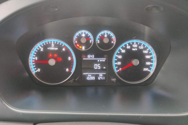 Used Foton Toano 2023 Joy Elephant Multi-Function 2.0T Manual Long-Wheelbase Mid-Roof Model with Single Rear Tire Available in 5/6/7/9-Seater Configurations Instrument Cluster