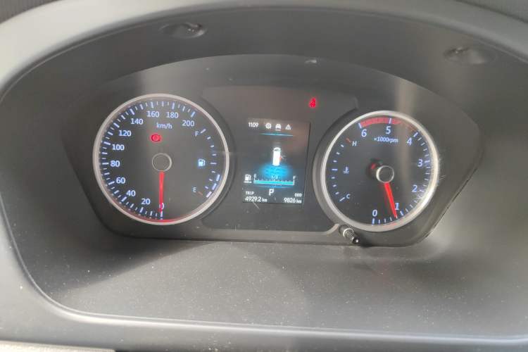Used Foton Toano 2023 2.0T Automatic Jixiang Multi-Function Long-Wheelbase Mid-Height Rear Single Tire – Available in 6/7/9-Seater Configurations Instrument Cluster