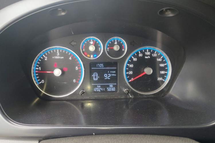 Used Foton Toano 2023 Joy Elephant Multi-Function 2.0T Manual Long-Wheelbase Mid-Roof Model with Single Rear Tire Available in 5/6/7/9-Seater Configurations Instrument Cluster