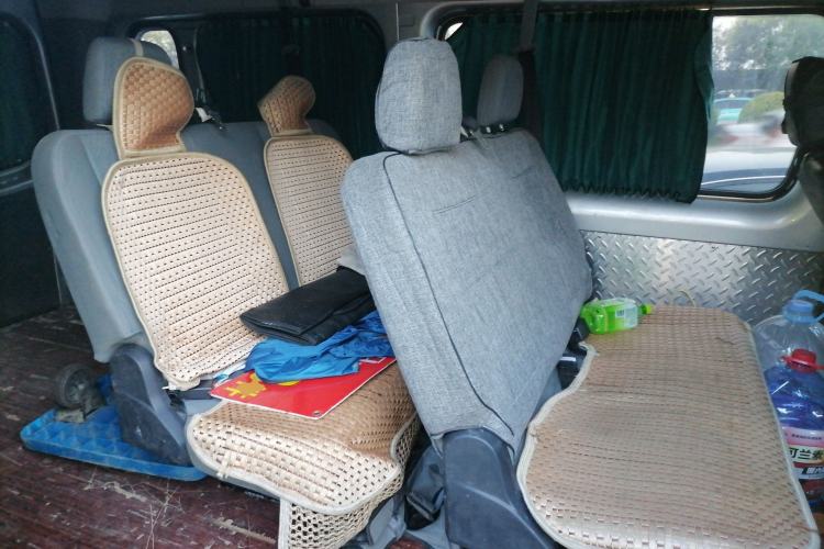Used Foton Toano 2023 Joy Elephant Multi-Function 2.0T Manual Long-Wheelbase Mid-Roof Model with Single Rear Tire Available in 5/6/7/9-Seater Configurations Left Rear Seat