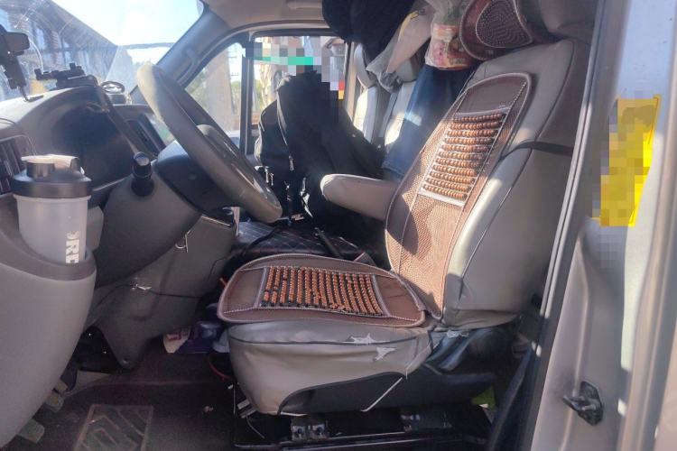 Used Foton Toano 2023 2.0T Manual Jixiang Van Long Wheelbase Mid-Height Rear Single Tire 3-Seater Left Rear Seat