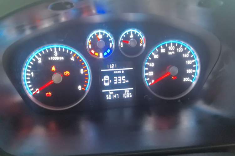 Used Foton Toano 2023 Urban Edition Multi-Function 2.0T Manual Short Wheelbase Mid-Roof Rear Single Tire – Available in 5/6/9-Seater Configurations Odometer Close Up