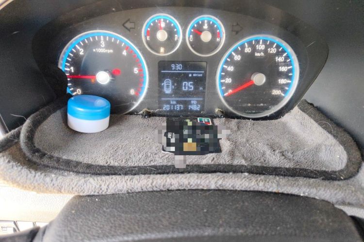 Used Foton Toano 2023 Joy Elephant Multi-Function 2.0T Manual Long-Wheelbase Mid-Roof Model with Single Rear Tire Available in 5/6/7/9-Seater Configurations Odometer Close Up