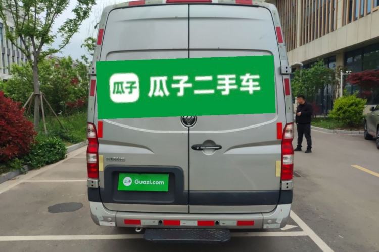 Used Foton Toano 2023 Joy Elephant Van 2.0T Manual Long Wheelbase Mid-Roof Design Rear Single Tire 3-Seater Rear