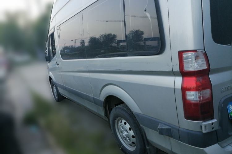 Used Foton Toano 2023 Joy Elephant Multi-Function 2.0T Manual Long-Wheelbase Mid-Roof Model with Single Rear Tire Available in 5/6/7/9-Seater Configurations Rear Left 45 Deg