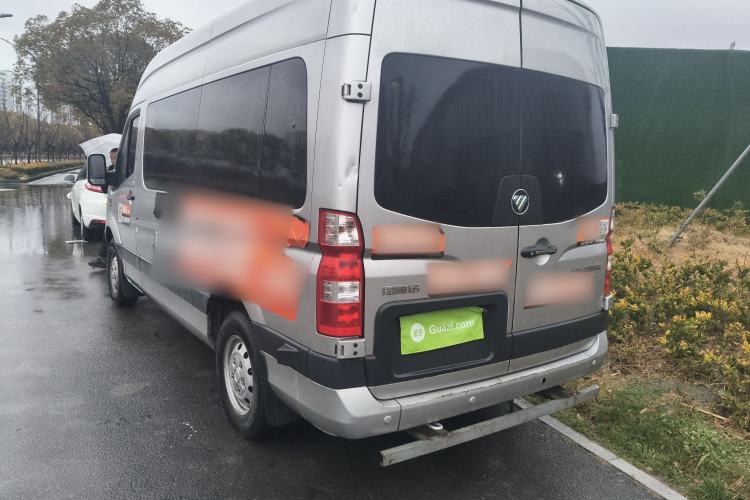 Used Foton Toano 2023 Joy Elephant Multi-Function 2.0T Manual Long-Wheelbase Mid-Roof Model with Single Rear Tire Available in 5/6/7/9-Seater Configurations Rear Left 45 Deg