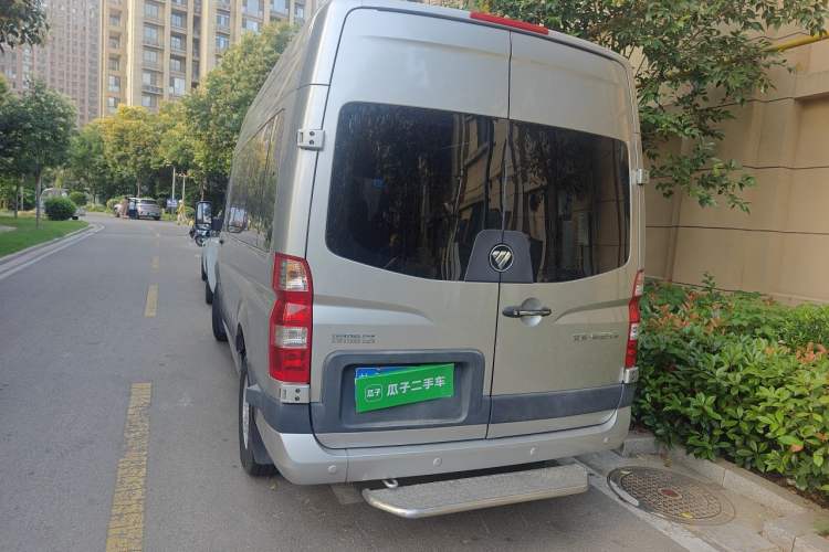 Used Foton Toano 2023 Joy Elephant Multi-Function 2.0T Manual Long-Wheelbase Mid-Roof Model with Single Rear Tire Available in 5/6/7/9-Seater Configurations Rear Left 45 Deg