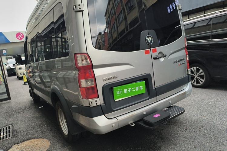 Used Foton Toano 2023 2.8T Manual Jixiang Long Wheelbase Mid-Top with Rear Dual Tires 7/9 Seats Rear Left 45 Deg
