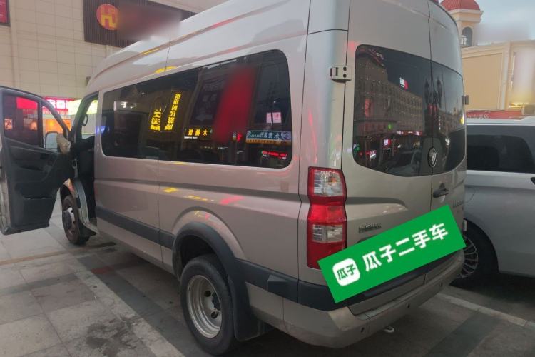 Used Foton Toano 2023 Cummins 2.8T Manual Jixiang Multi-Function Long-Wheelbase Mid-Roof Model with Rear Dual Tires Available in 7/9-Seater Configurations Rear Left 45 Deg