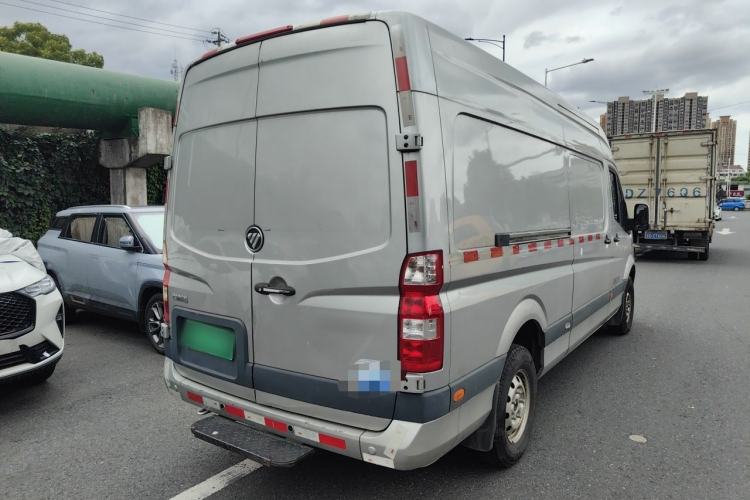 Used Foton Toano 2023 2.0T Manual Jixiang Van Extended Wheelbase Mid-Roof Design Rear Single Tire 3-Seater Rear Right 45 Deg