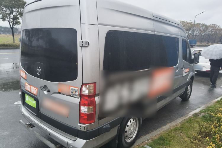 Used Foton Toano 2023 Joy Elephant Multi-Function 2.0T Manual Long-Wheelbase Mid-Roof Model with Single Rear Tire Available in 5/6/7/9-Seater Configurations Rear Right 45 Deg