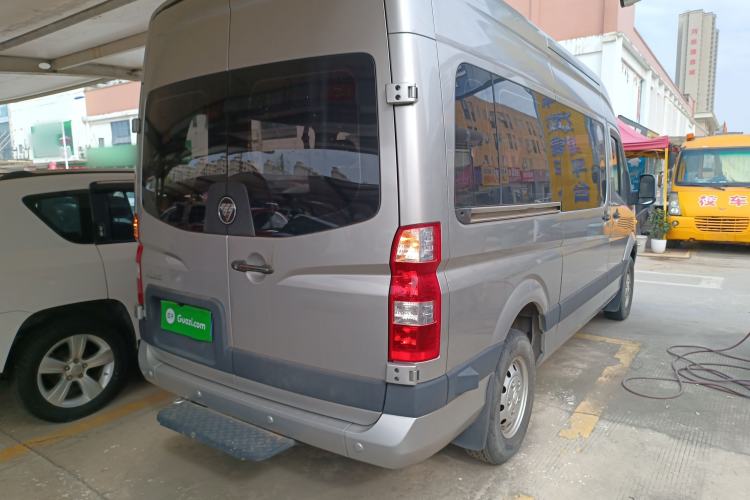 Used Foton Toano 2023 Joy Elephant Multi-Function 2.0T Manual Long-Wheelbase Mid-Roof Model with Single Rear Tire Available in 5/6/7/9-Seater Configurations Rear Right 45 Deg