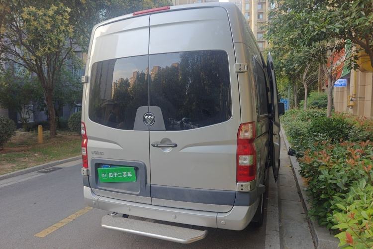 Used Foton Toano 2023 Joy Elephant Multi-Function 2.0T Manual Long-Wheelbase Mid-Roof Model with Single Rear Tire Available in 5/6/7/9-Seater Configurations Rear Right 45 Deg