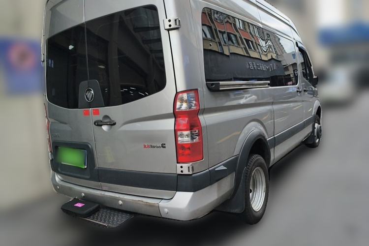 Used Foton Toano 2023 2.8T Manual Jixiang Long Wheelbase Mid-Top with Rear Dual Tires 7/9 Seats Rear Right 45 Deg