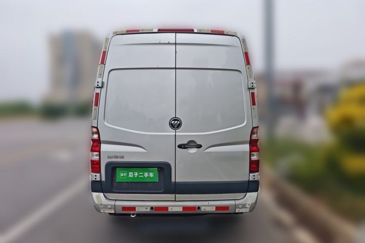 Used Foton Toano 2023 Joy Elephant Van 2.0T Manual Long Wheelbase Mid-Roof Design Rear Single Tire 3-Seater Rear