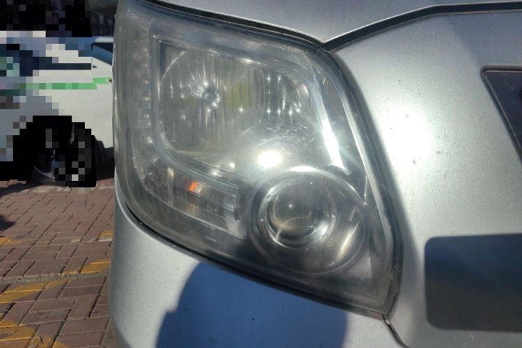 Used Foton Toano 2023 2.0T Manual Jixiang Van Long Wheelbase Mid-Height Rear Single Tire 3-Seater Right Front Headlight