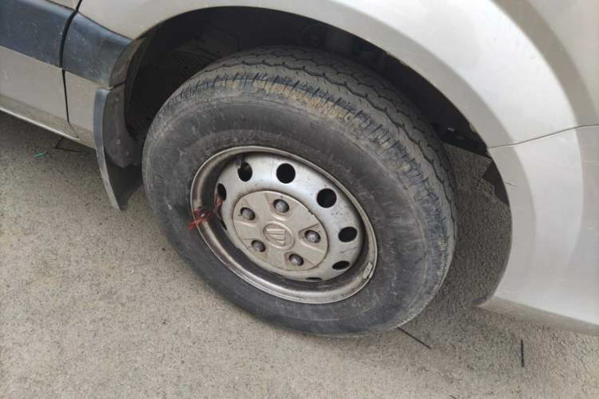 Used Foton Toano 2023 2.0T Automatic Jixiang Long-Wheelbase Mid-Height Rear Single Tire 7/9-Seater Right Front Wheel Hub