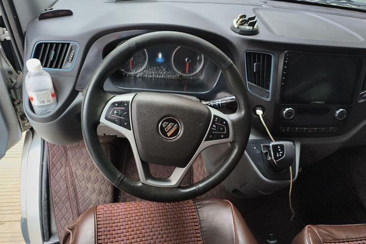 Used Foton Toano 2023 2.0T Automatic Urban Edition Short Wheelbase Mid-Height Design with Single Rear Tire—Available in 5/6/9-Seater Configurations Steering Wheel