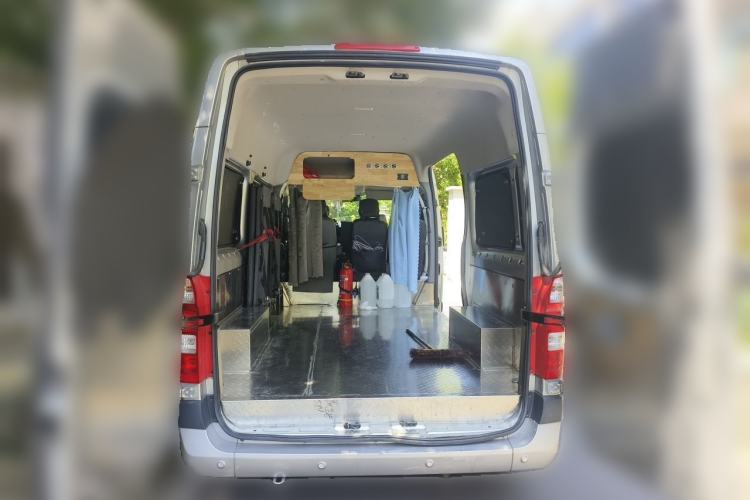 Used Foton Toano 2023 2.0T Manual Jixiang Long Wheelbase Ultra-High Roof with Single Rear Tire 7/9 Seats Trunk