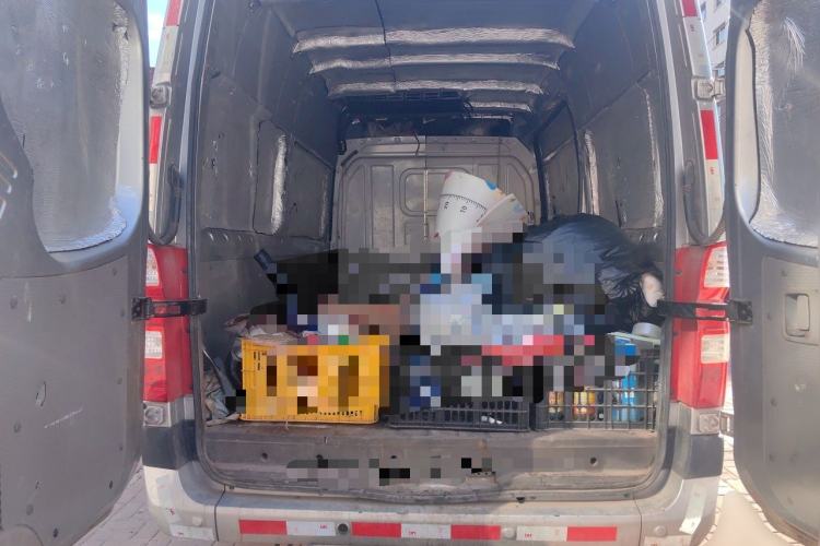 Used Foton Toano 2023 2.0T Manual Jixiang Van Long Wheelbase Mid-Height Rear Single Tire 3-Seater Trunk