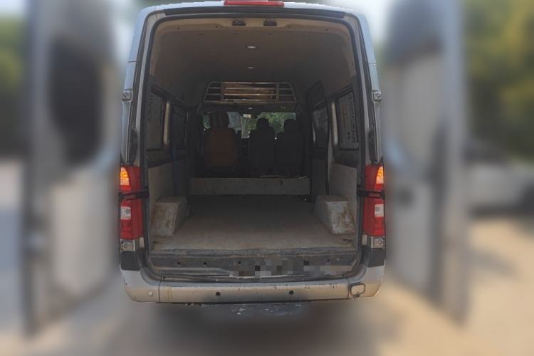 Used Foton Toano 2023 Joy Elephant Multi-Function 2.0T Manual Long-Wheelbase Mid-Roof Model with Single Rear Tire Available in 5/6/7/9-Seater Configurations Trunk