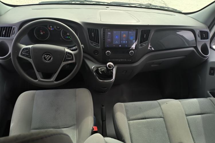 Used Foton Toano 2023 Joy Elephant Multi-Function 2.0T Manual Long-Wheelbase Mid-Roof Model with Single Rear Tire Available in 5/6/7/9-Seater Configurations Center Console